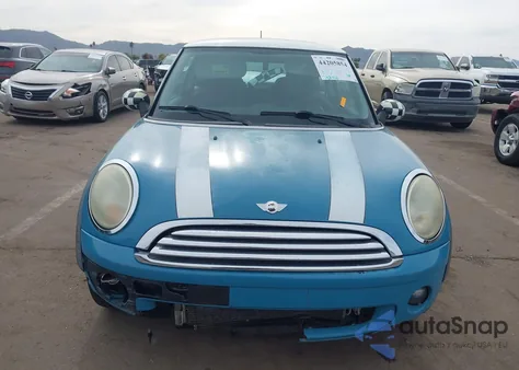2008 Mini Cooper z USA, uszkodzony, nr VIN WMWMF33548TT61425